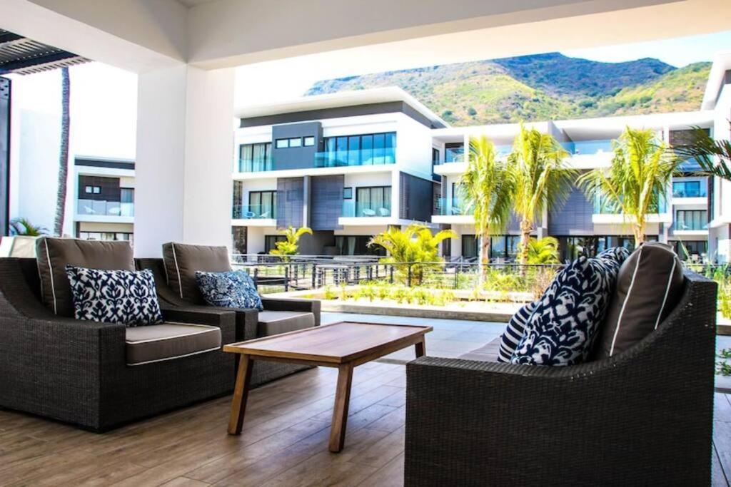 Latitude Luxury Seafront Suite Rivière Noire Εξωτερικό φωτογραφία