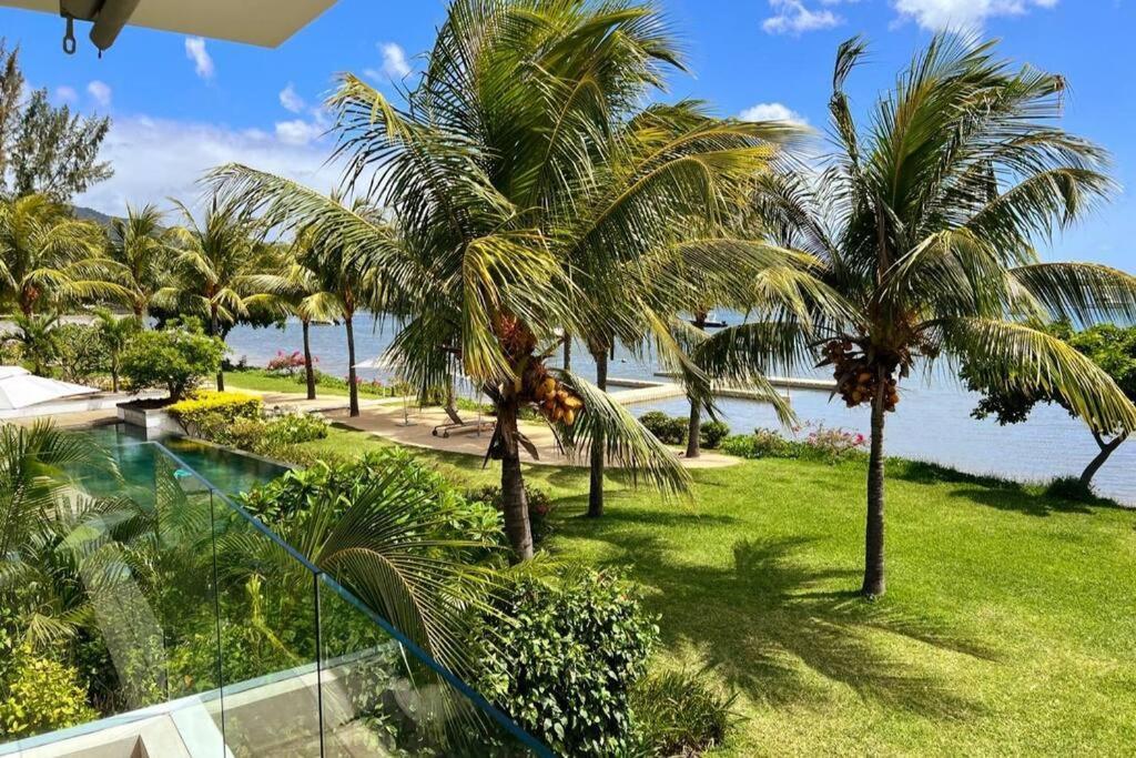 Latitude Luxury Seafront Suite Rivière Noire Εξωτερικό φωτογραφία
